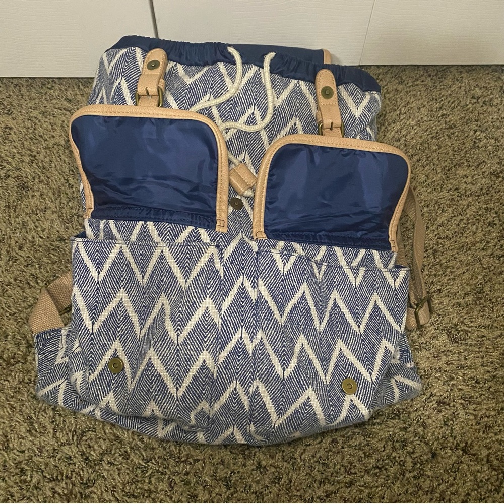 Mossimo Chevron Zig Zag Drawstring Backpack - image 5